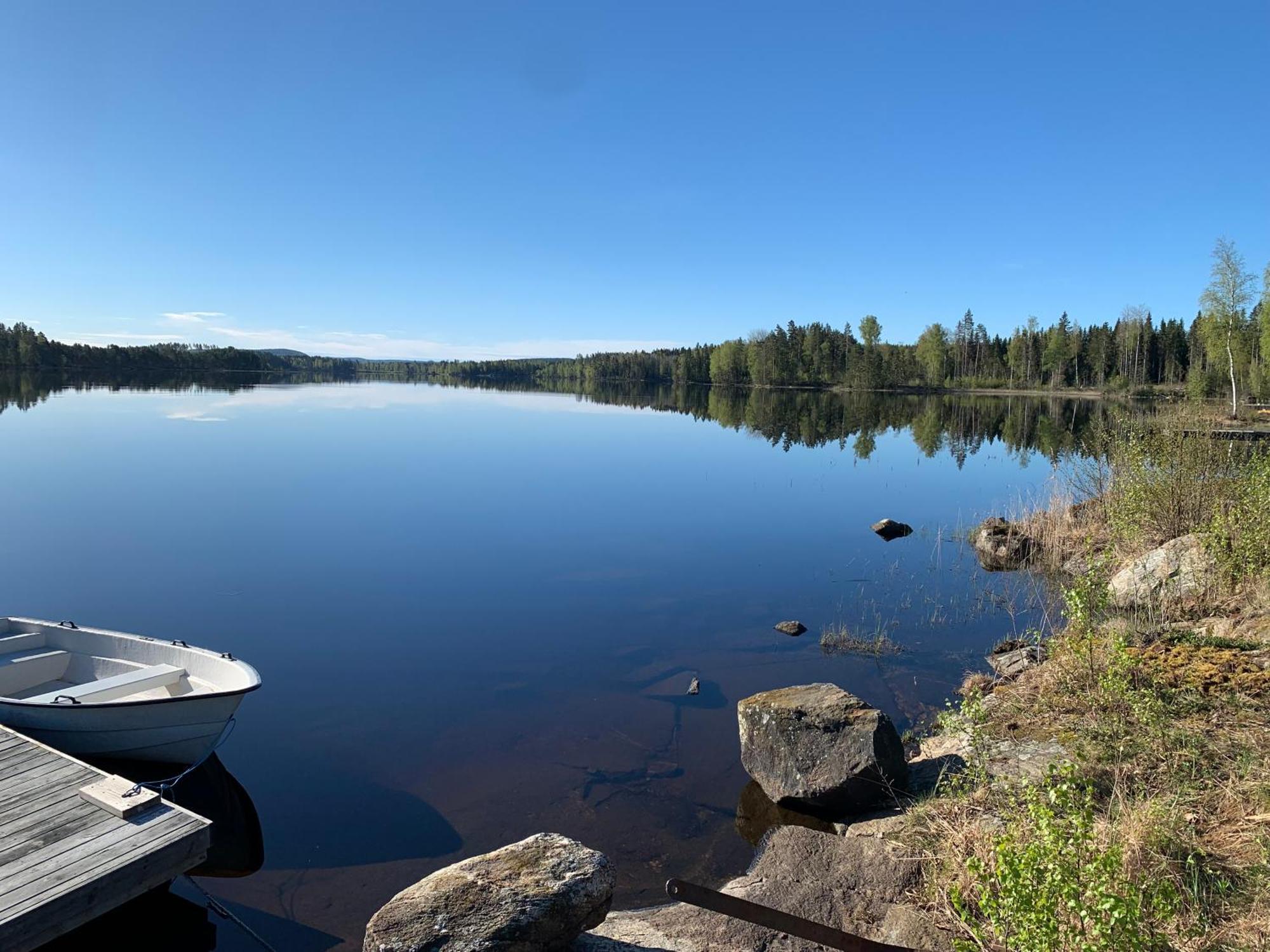 Cozy Cottage By The Lake, Charlottenberg Åmotfors 외부 사진